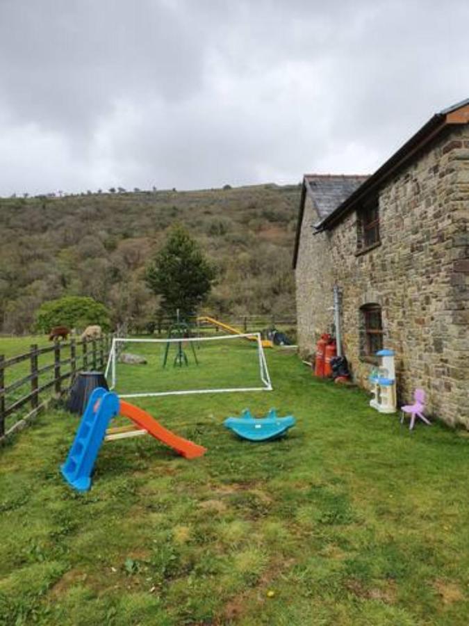 Cwm Farm Cwtch Villa Merthyr Tydfil Exterior photo