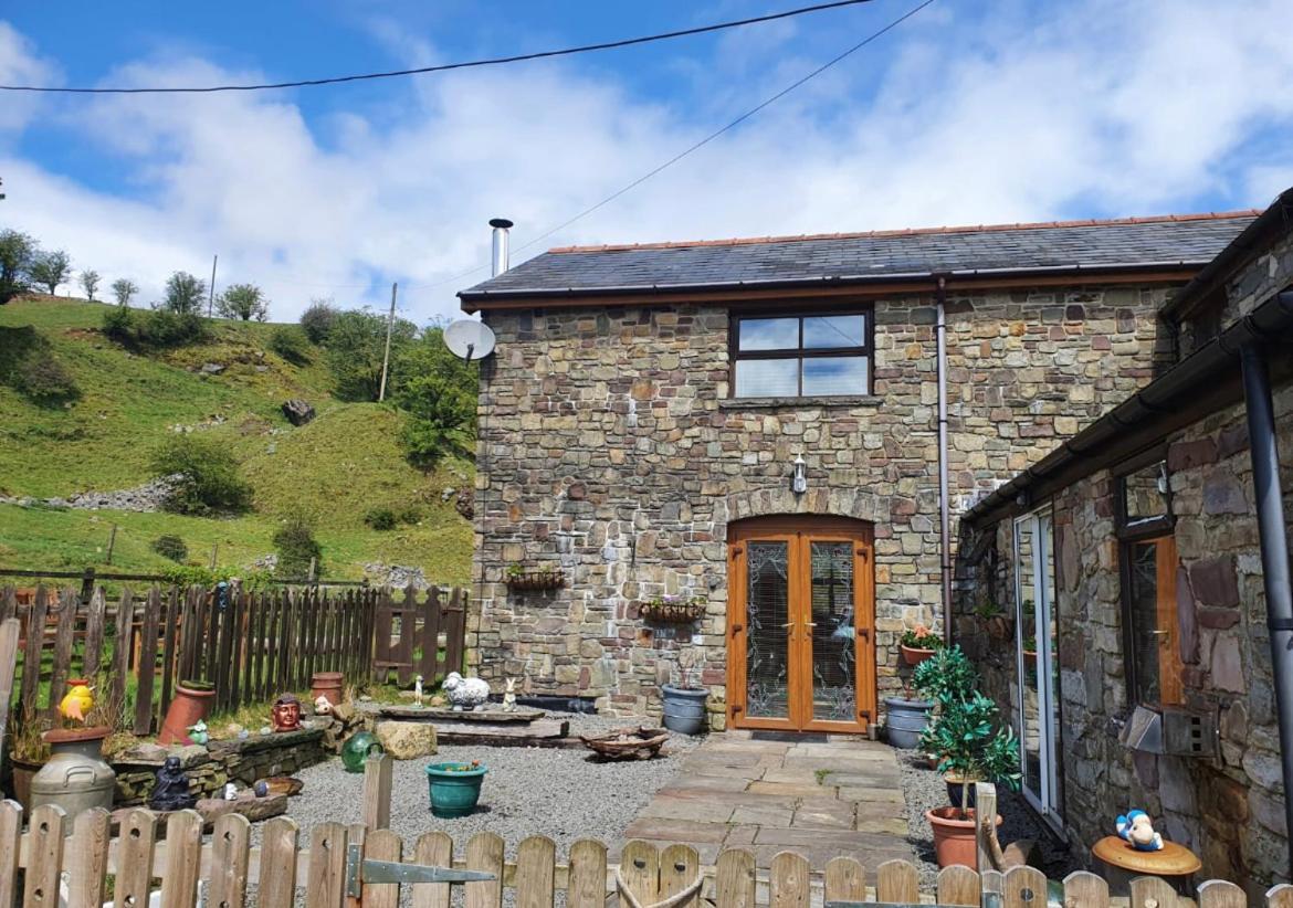 Cwm Farm Cwtch Villa Merthyr Tydfil Exterior photo